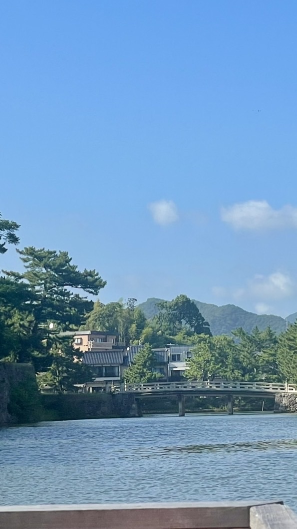 らづべり やくも