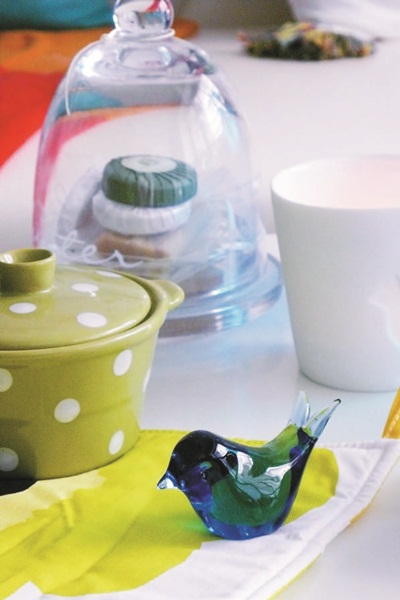 北歐斯德哥爾摩的繽紛居家-客廳