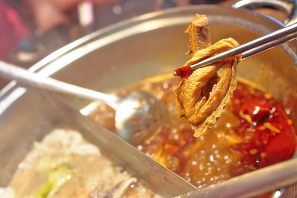 【中壢美食】億魚麻辣鍋-一次品嚐美國、澳洲、日本三種不同國家的高級和牛吃到飽麻辣火鍋店