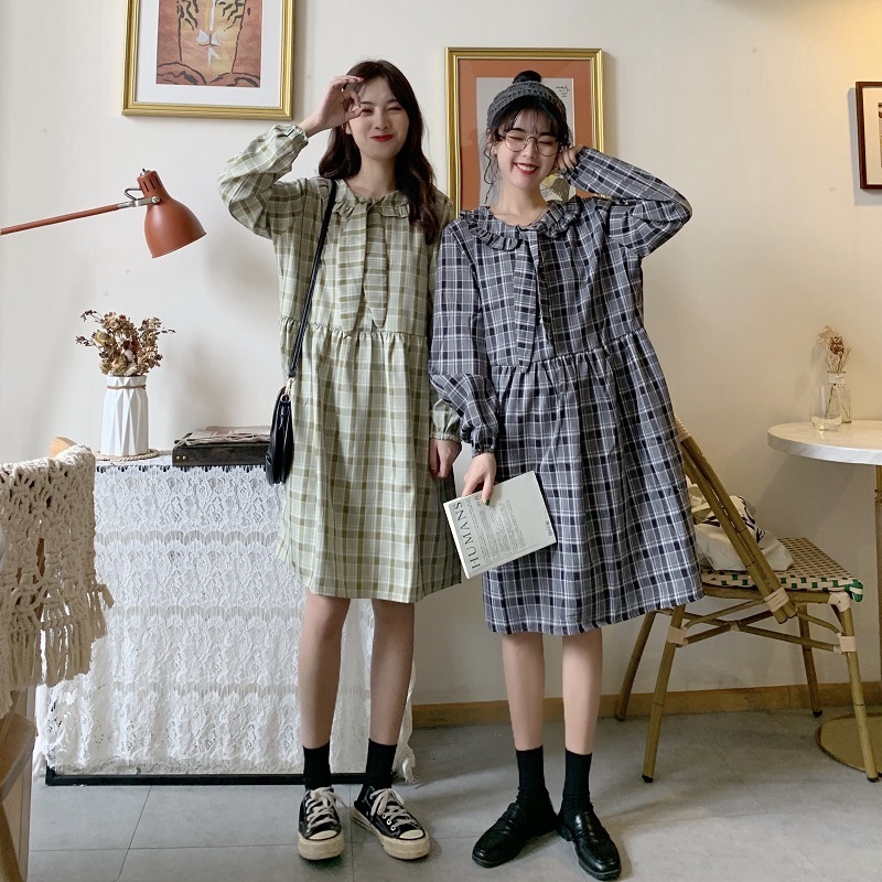 閨蜜裝 洋裝 連身裙 裙子 長袖洋裝 格紋裙 chic 春季新款韓版荷葉邊寬鬆長袖格子中長款連衣裙