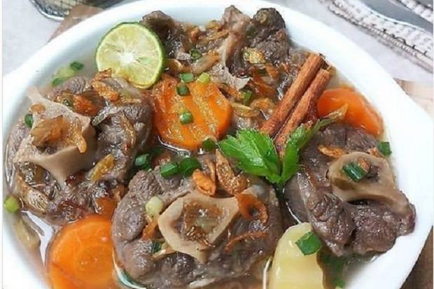 Sop Buntut Menu Istimewa Buka Puasa atau Santap Sahur