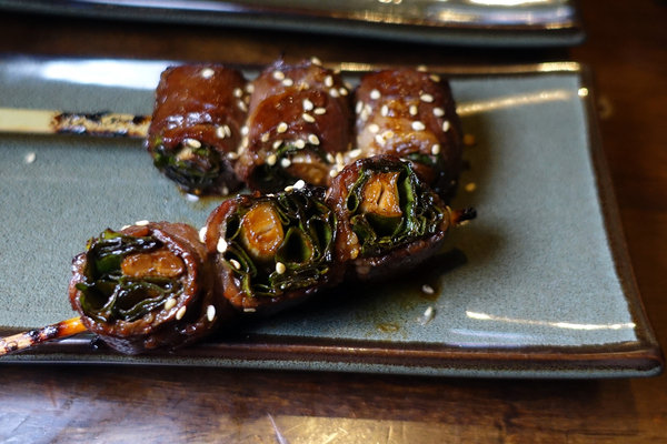 板橋深夜美食-老味噌居酒屋，江子翠捷運美食，板橋江子翠好吃串燒，能開心吃燒烤喝酒的板橋人氣宵夜推薦 