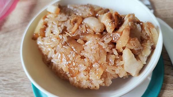 板橋古早味滿月油飯香菇肉羹