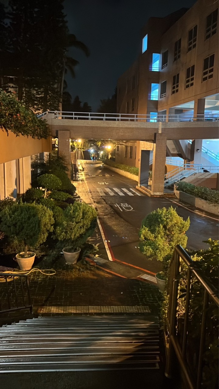 東吳誇誇群