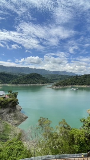 LMC 旅遊