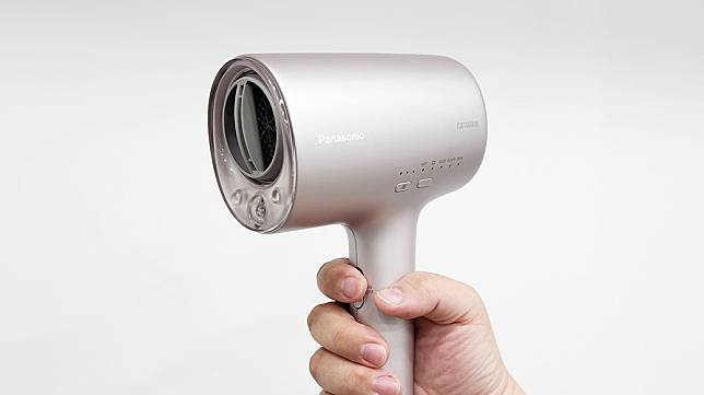 Panasonic EH-NA0J頂級吹風機開箱｜更輕更小風量更大，從日本購入省