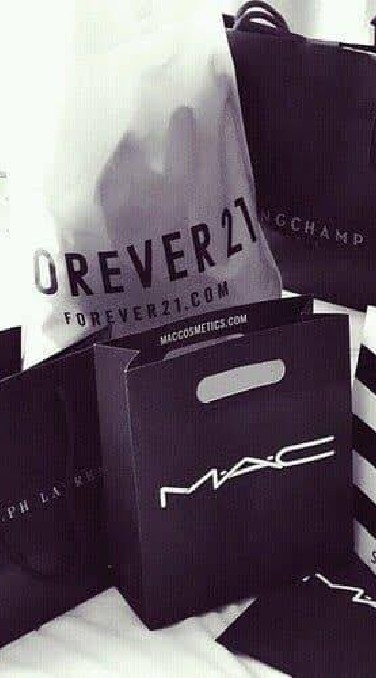 รับหิ้วของฝั่งไทย สั่งได้😍 ส่งด่วน!