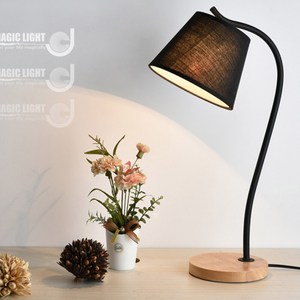 木頭創意書房桌燈 美式檯燈 黑色