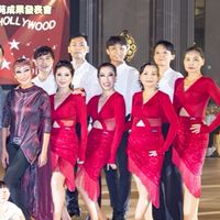 社群舞週三12點雙人倫巴侯老師