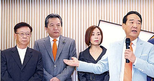 【郭董爆橘2】 郭董指導不分區　李鴻鈞臉苦笑