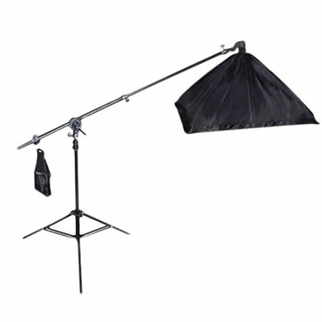 收納快速 輕鬆簡便 燈泡可安裝1至4顆 符合UL安規E27標準燈座 50x70cm大照面冷光無影罩頂燈 ☆大照面冷光無影罩 1.燈箱柔光無影罩兩用快拆設計，未接上燈架就是一只燈箱，省去購買小型攝影棚。