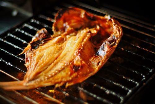 焼き魚を美味しく焼く3つの裏技！コツをおさえて簡単調理（オリーブオイルをひとまわしニュース）