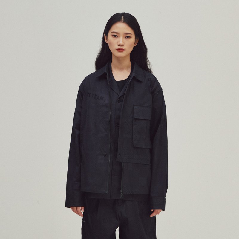 DYCTEAM 20SS EVOLVE(D) | 對於DYCTEAM本身而言，訴說著成立八年來的階段紀錄。設計上除了維持一慣Business Casual以外，也加入了對社會議題「環保」的責任心，採用