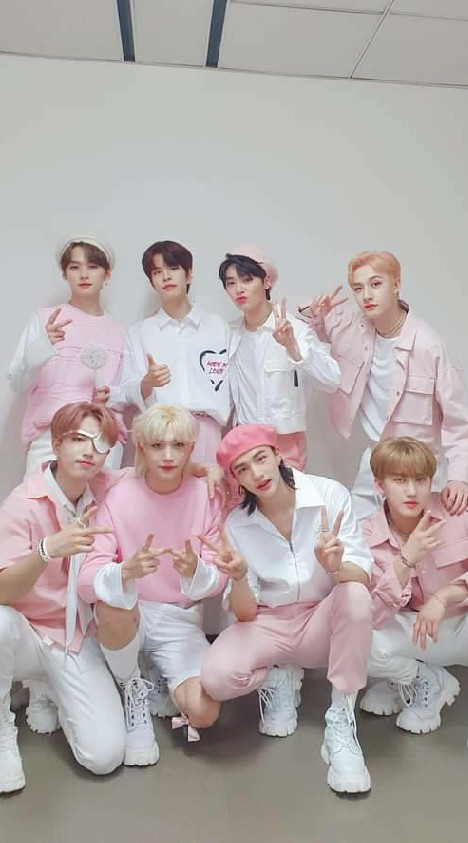 迷孩的10公分內增高鞋 | STAY with Stray Kids