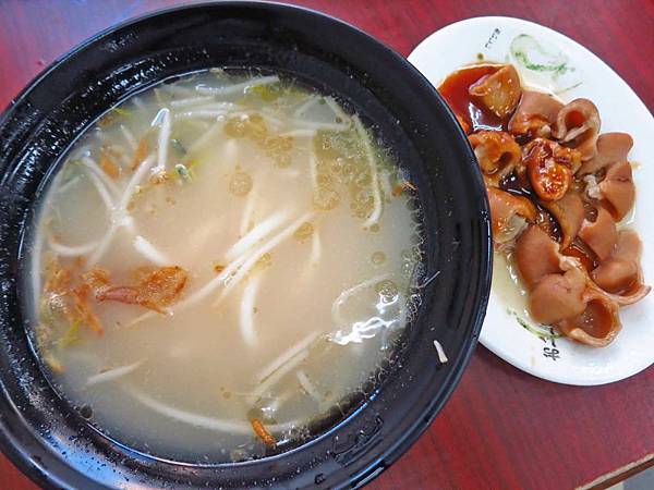 【板橋美食】環南米苔目-便宜湯頭又美味的銅板美食