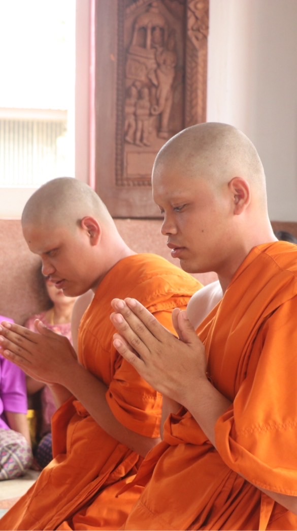 อุปสมบท พระวา พระน้อย