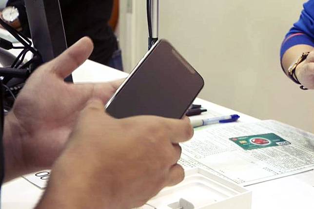 每個月花錢幫iphone保險摔裂後業者竟拒賠