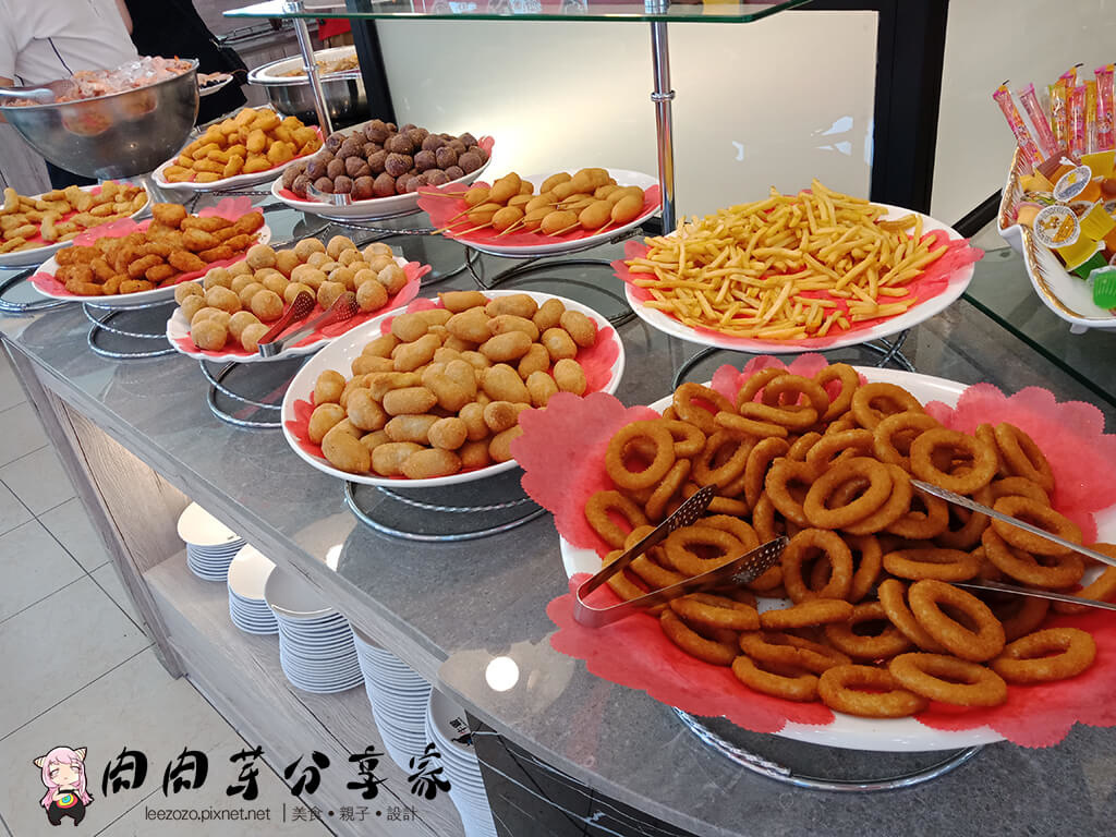 桃園 牛霸牛排 桃園旗艦店 199吃到飽 平價牛排 Line購物