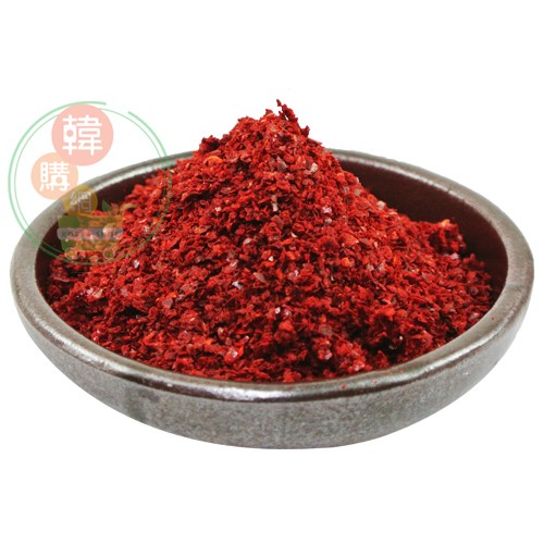 ★100%純正天然辣椒製作★無色素，無防腐劑，健康美味★適用韓式各種料理，適合做韓式泡菜★自然顏色漂亮，溫和辛辣，辣中帶香★專銷韓國等餐廳料理使用★請密封好放置冷凍/冷藏保存天然辣椒粉讓泡菜產生辣味的