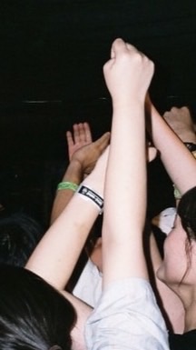 【告知NG】あなたの好きなインディーズバンド、ライブハウスのバンドを教えて！