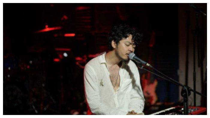 Chord Dan Lirik Lagu Kenangan Manis Pamungkas Kunci Gitar Mudah Dimainkan Tribunnews Com Line Today