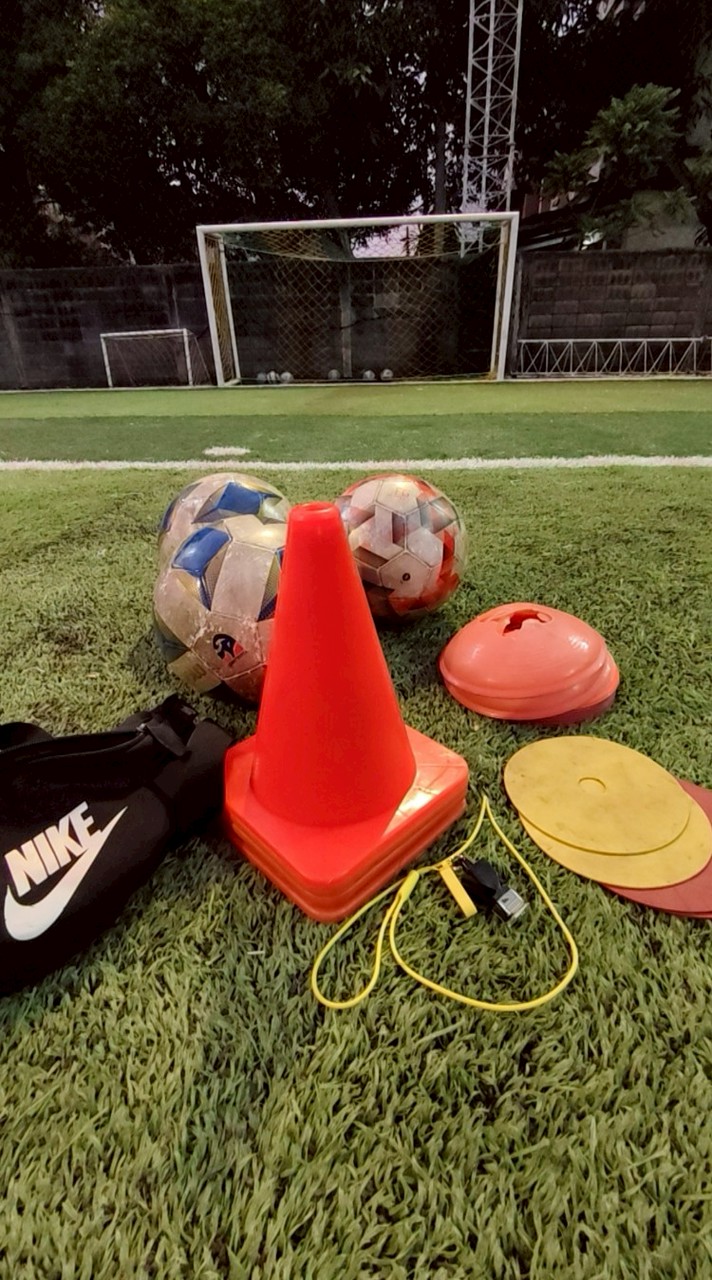 เตะบุฟเฟ่ต์ สนาม Din Soccer