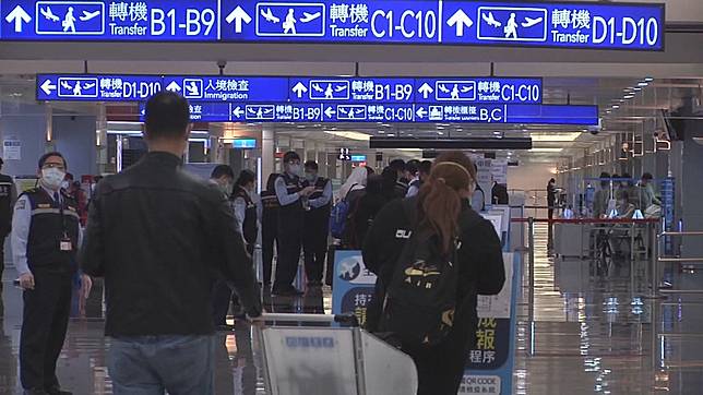 國人瘋搶機票出境醫護遭 暗示 別出國抗ba 5 鏡新聞 Line Today