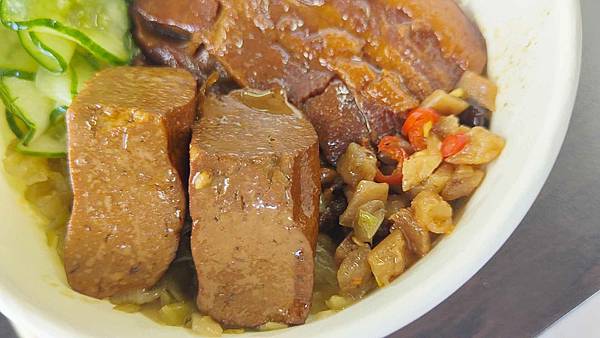 一甲子餐飲-祖師廟焢肉飯、刈包