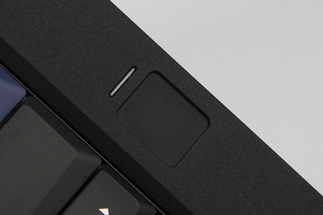 Lenovo ThinkPad 25 評測：復刻經典小黑，結合主流商務筆電特色