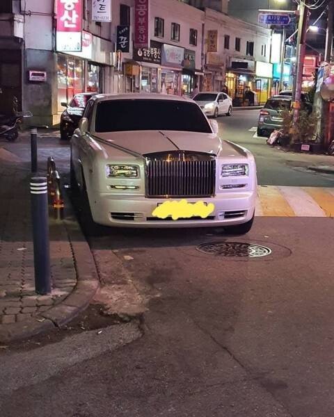 老j 推車 龍哥這收藏我先跪了 特搜g Dragon 5 輛千萬名車 奢華 幻影 簡直帥到哭 Line購物