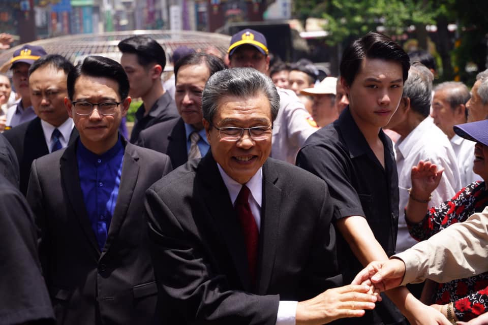 《國際橋牌社》5大看點！90年代的台灣故事，政治、愛情都精彩，台劇越來越敢拍！