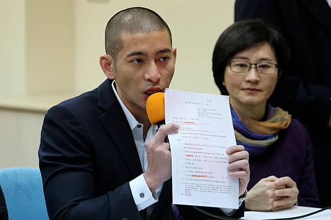 葉元之節目一席話 竟讓黑韓名嘴想投韓了