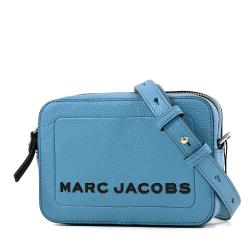 ◎◆有型街拍必備包|◎◆質感牛皮材質|◎◆個性有型單品品牌:MARCJACOBS品牌定位:國際精品背法:斜背/側背包款:斜背包/側背包顏色:藍色系外層材質:牛皮適用性別:女生開口方式:拉鍊式尺寸-長X