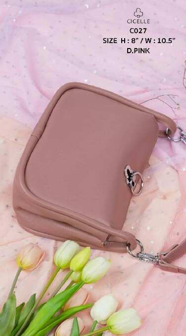 พร้อมส่งกระเป๋า เคสมือถือ รองเท้า