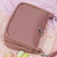 พร้อมส่งกระเป๋า เคสมือถือ รองเท้า