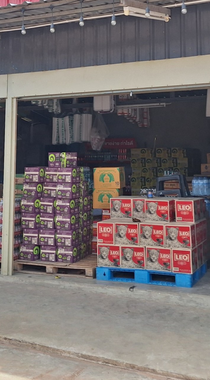 โอม พาณิชย์ ตลาดหนองสรวง