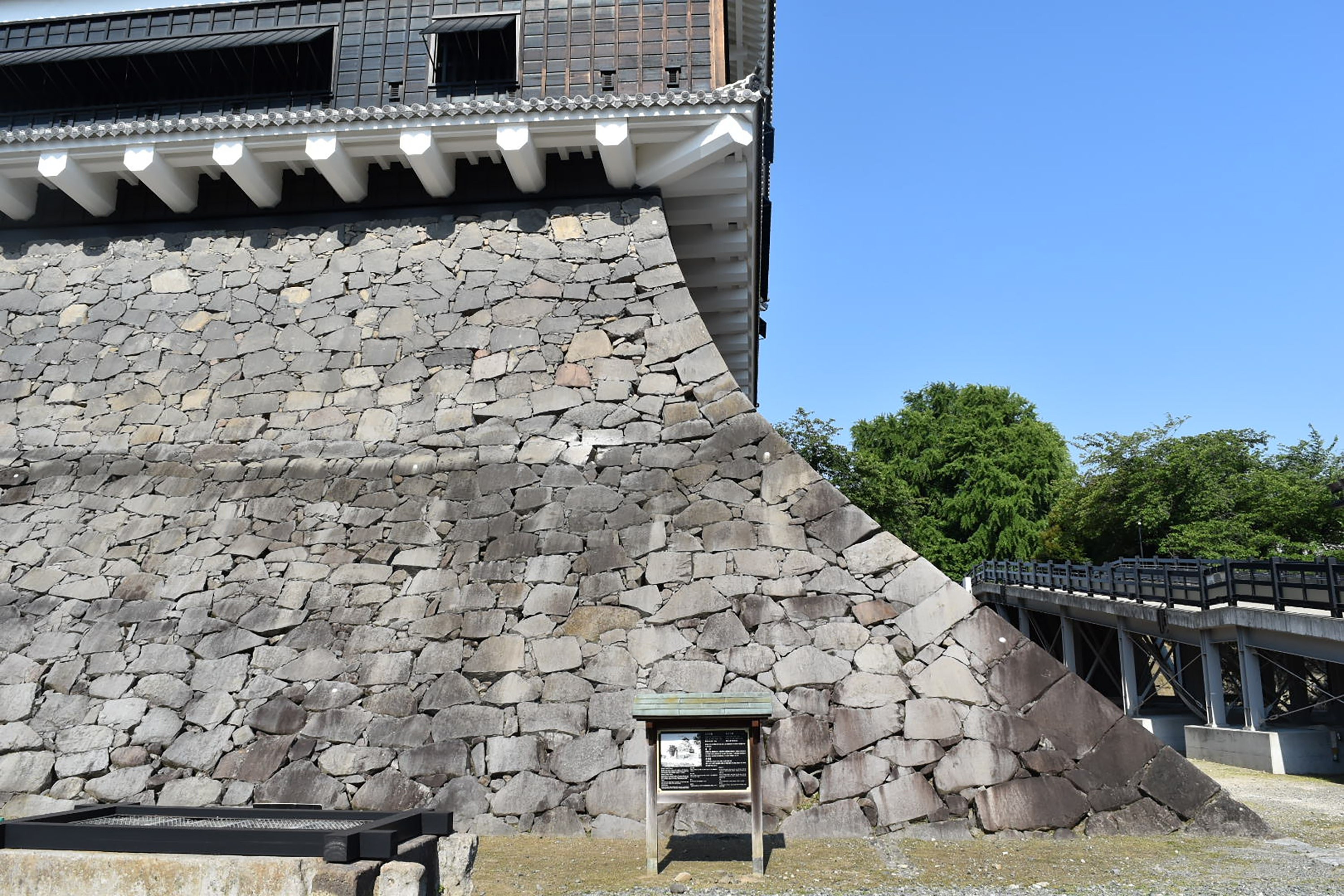 熊本城の日本一美しく壮大な石垣は 世界とつながってこそ生み出された 世界とつながっている日本の城 第16回 Gq Japan