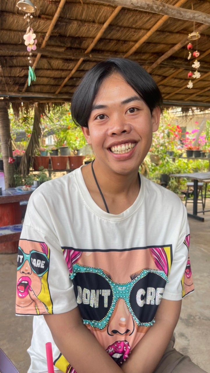 สาวโอลีฟมักส้มตำ