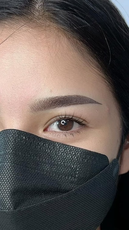 นางแบบสักคิ้ว Chada Eyebrows