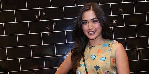 ™ Jessica Iskandar Pacaran dengan Anak Erick Thohir? Tas Dibawakan, 