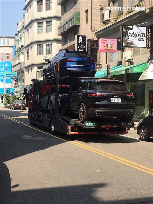 獸醫靠丟車賠車險　從福特換到保時捷