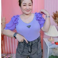 ตัวแทนเสื้อผ้าสาวอวบ