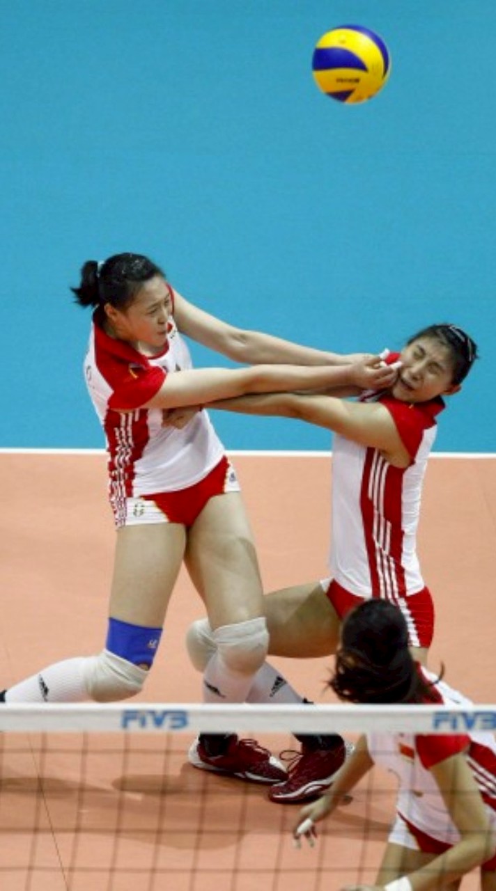 วอลเลย์บอลสีชมพู68