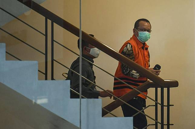 checks on the supreme court