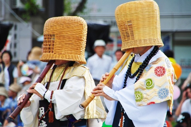 虚無僧」って何者？時代劇のイメージはどこまで正しい？その由来や消えていった理由を探る（Japaaan）