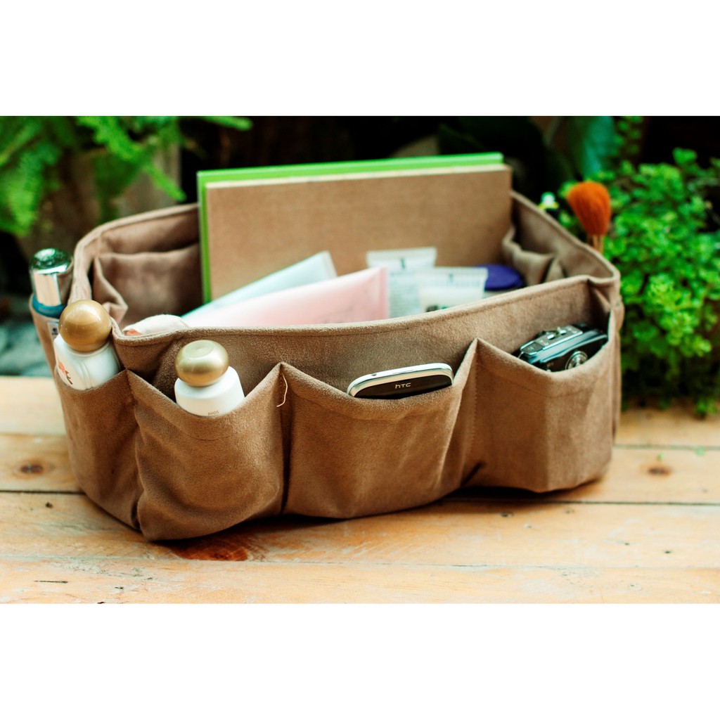 多功能收納袋 整理包袋中袋 名牌包專用包中包 ◇ LV Neverfull GM名牌包專用包中包 ◇超強的多功能包中包 袋中袋，多格層口袋好整理，分格收放超便利！ ◇包包雜亂的小幫手，讓您的包包不在凌