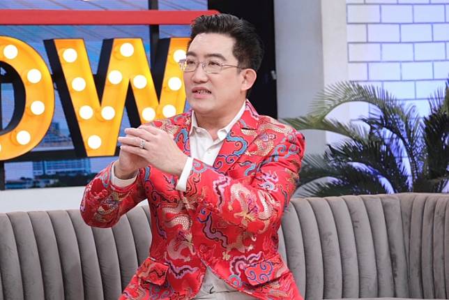 เฮงรับปีมังกร! อ.คฑา แนะไหว้เทพเจ้าถูกวิธีสมหวังดั่งใจ ทำบุญเสริมดวงชะตาตามปีนักษัตร | The Bangkok Insight | LINE TODAY