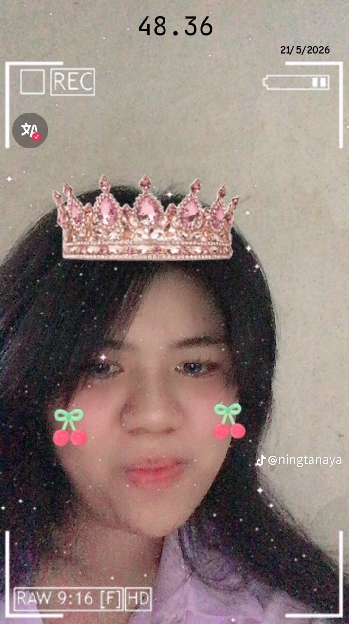 นิ้งคนสวย