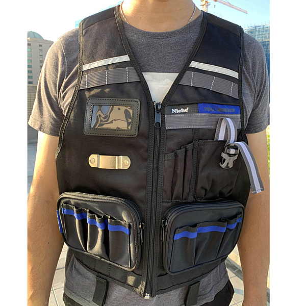 免運n高質感V領拉鍊 便於穿脫n耐磨耐用n依個人體型調整肩膀及腰圍n前後反光條 日夜間工作安全有保障