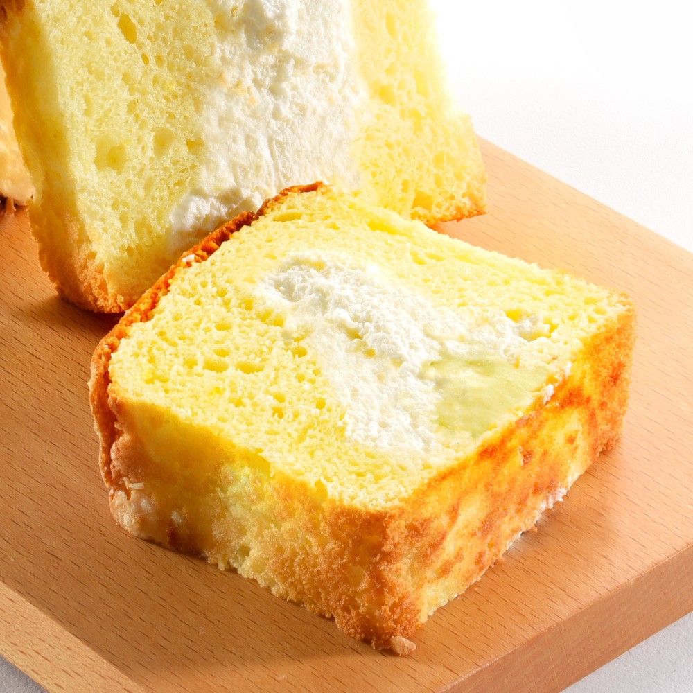 Nama Pound Cake#日本最新流行磅蛋糕#清爽新口感×北海道奶霜大家都會喜歡的新種蛋糕品名：生。磅蛋糕2.0內容物：起司磅蛋糕/北海道奶霜/奶油乳酪成分：蛋、砂糖.鮮奶油.乳酪.日本麵粉.起